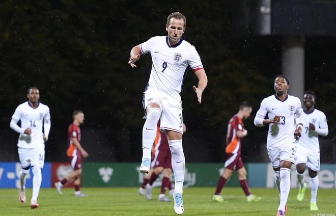 葡萄牙队逆转英格兰队，马龙关键制胜