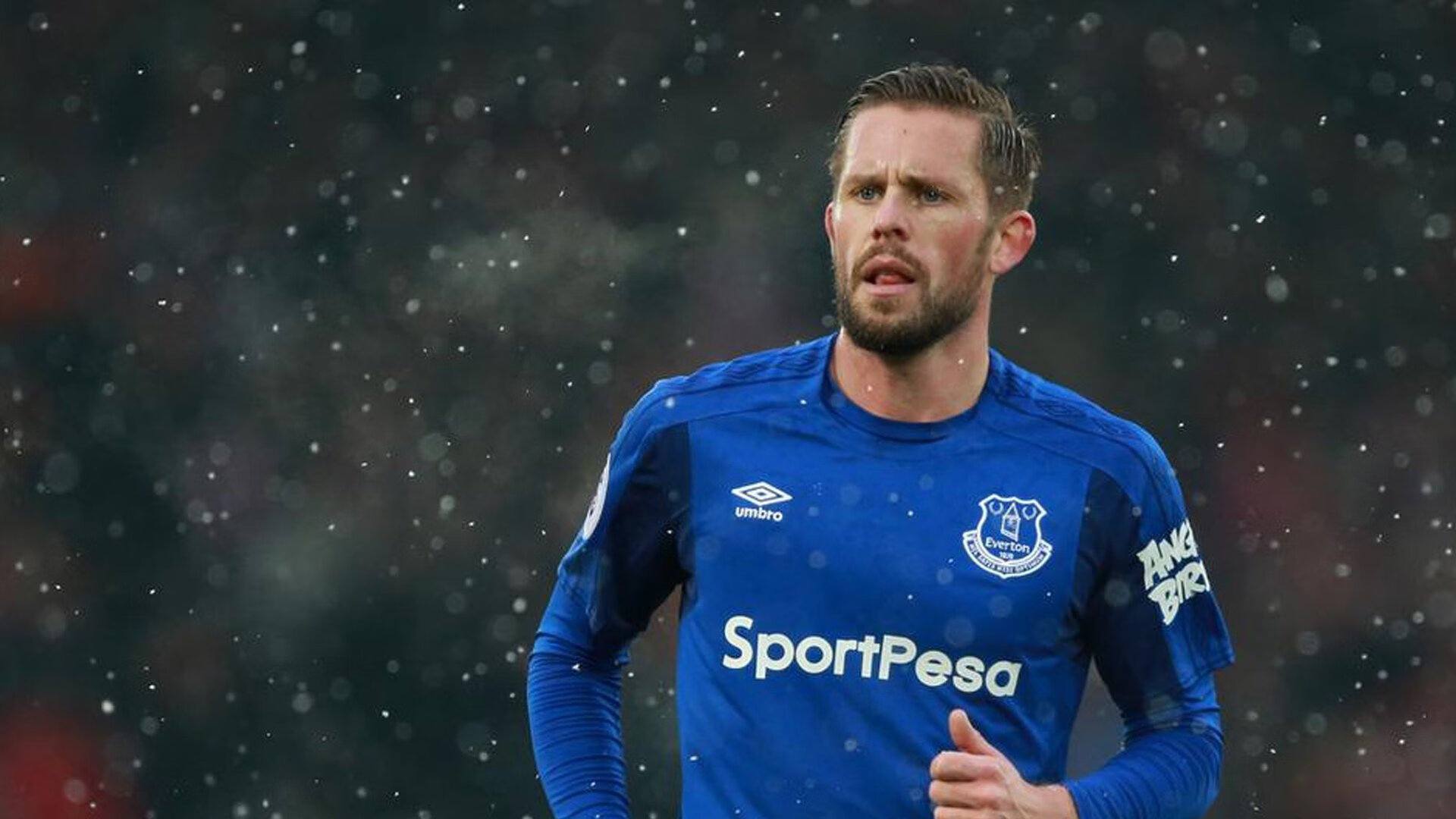 独行侠完胜湖人，东契奇统治级表现引领季后赛焦点战