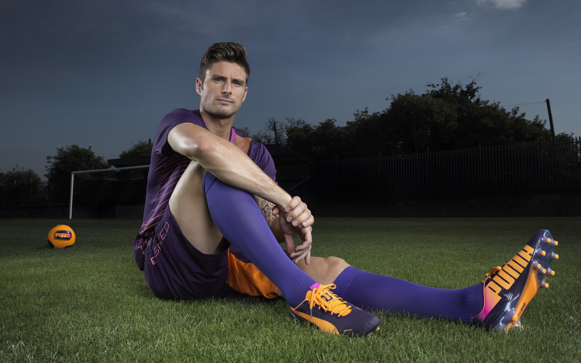 卢卡库，在嘘声与叹息中，为沉默者制造惊雷