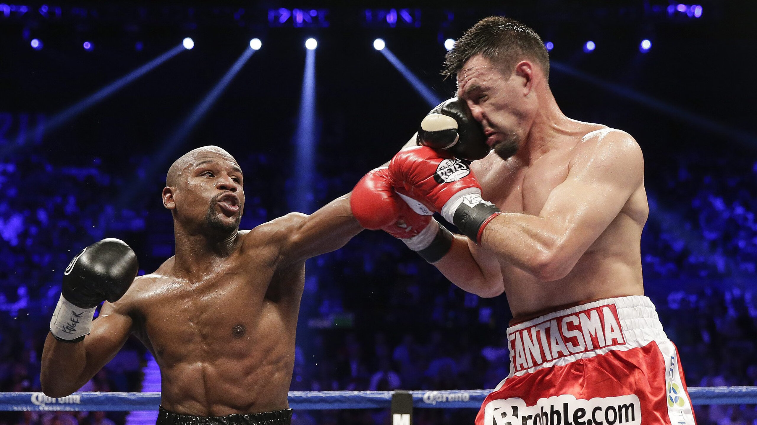 巴萨轻取乌克兰，奥纳纳存在感拉满，当足球成为战争阴影下的精神灯塔